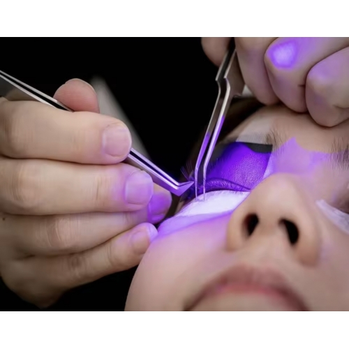 Lampe led à extensions de cils